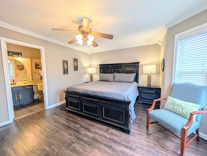 King bedroom 1
