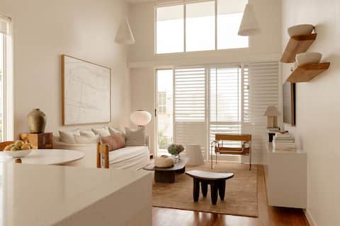 Popular Airbnb listing: Lane House - Beachside Holiday Home. Ocean Views in Palm Beach