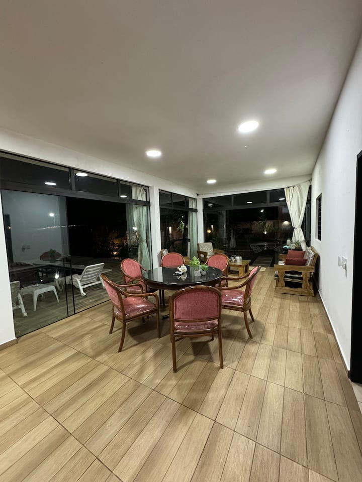 Casa Amplia Y Acogedora Para Familia Numerosa. - Paraguai