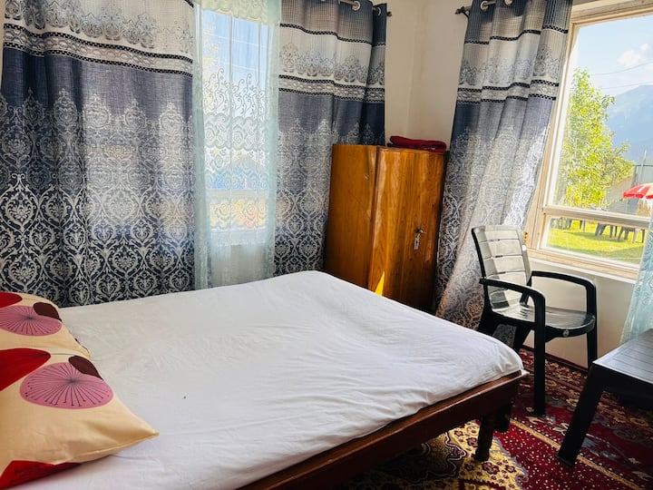 2br | Pvt Garden | Parking | Near Gulmarg - Gulmarg