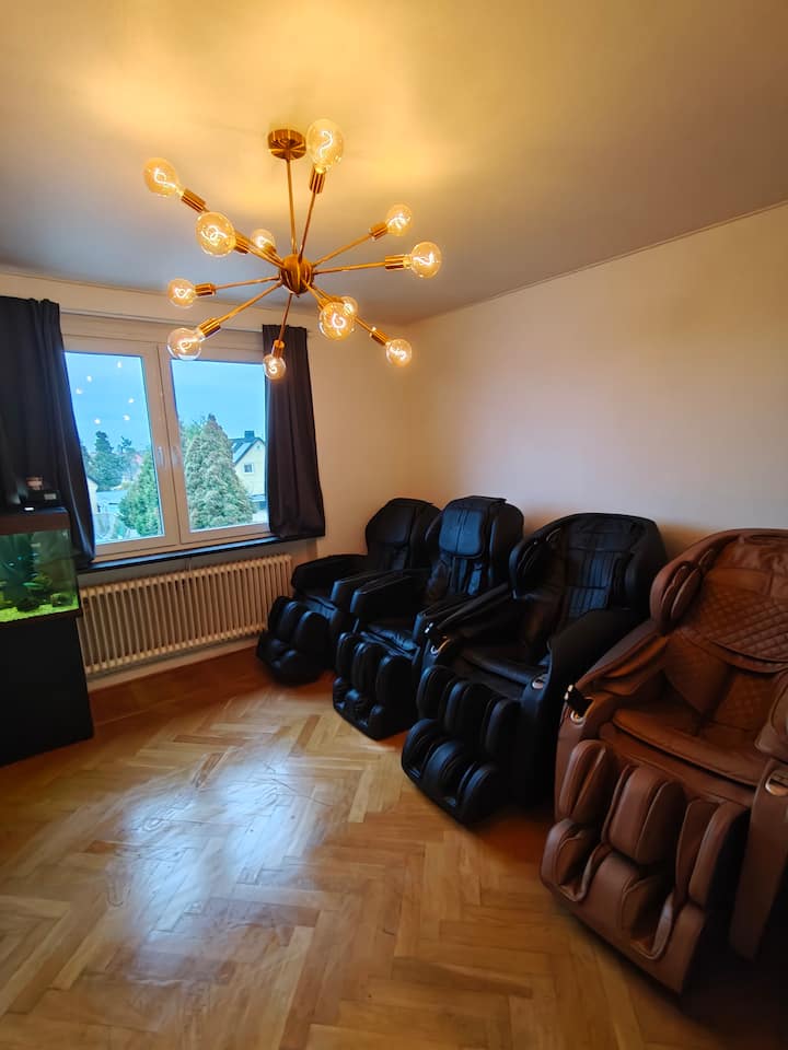 Chill Apartment 4 Massage Chairs Parking Included - Malmö