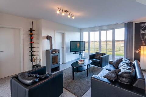 Beliebte Airbnb-Anzeige: ArkonablickEG, beachfront ground floor apartment, dog-friendly in Glowe