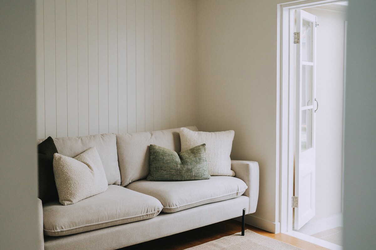 Top performing Airbnb: The Talle Creek Stay in Palm Beach