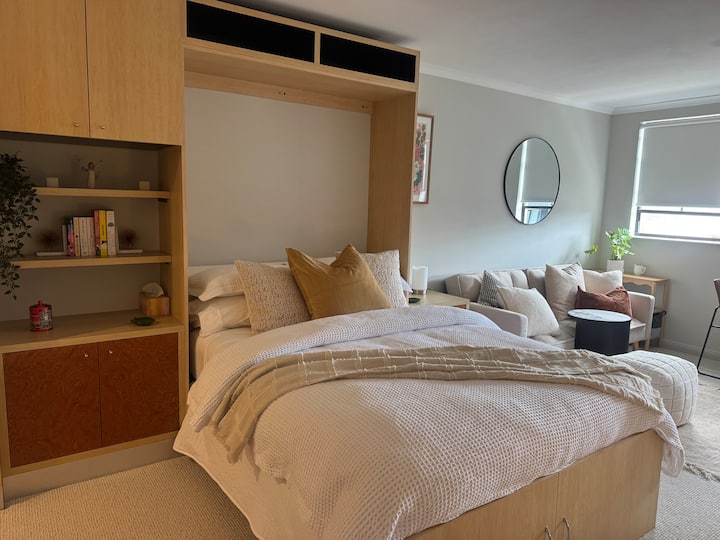The Little William - Our North Sydney Gem - Australia