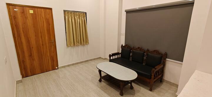 Trinetra Residency (1 Room)new - Varanasi