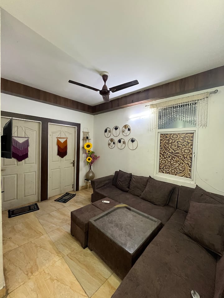 Premium 2bhk Airbnb Rajnagar Ext Party | Relax - Modinagar