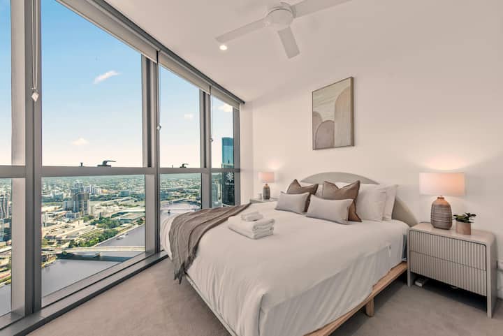 ستجعلك المرتبة المريحة والفخمة في هذه الغرفة تنام على الغيوم. سوف تستيقظ وأنت تشعر بالراحة والاستعداد للتعامل مع اليوم المقبل.