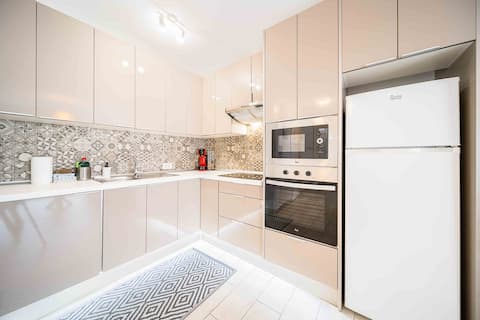 Anuncio de Airbnb popular: 3-bedroom apartment with terrace in Los Gigantes en Santiago Del Teide