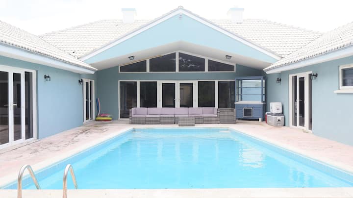 Bahamia Oasis W/ Private Pool - Relax In Freeport - Bahamy
