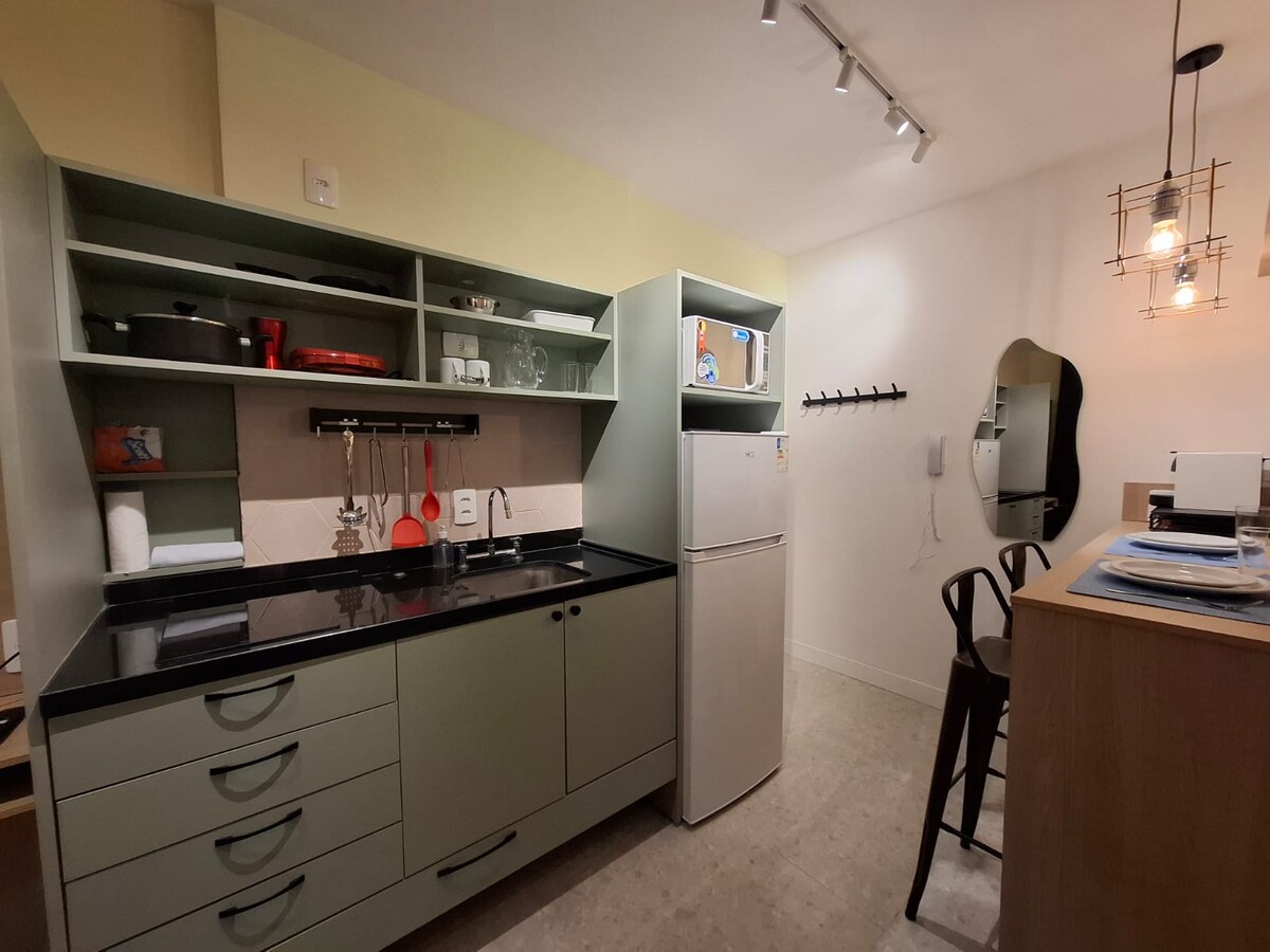 Airbnb em destaque: Studio next to the Vila Madalena subway station em Perdizes