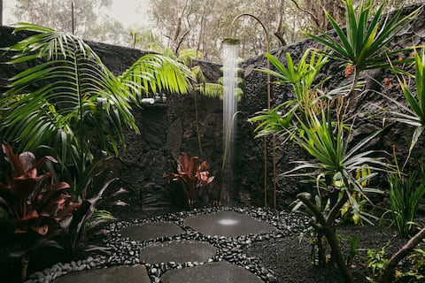 Hale Mahina | Modern Cabin Near Volcano NP
