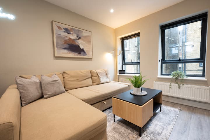 Stylish 2br Retreat Sleeps 6 | Central Chatham - Chatham