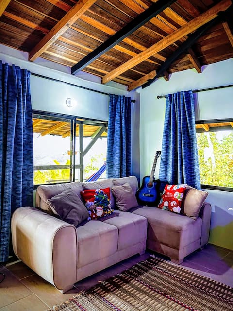 Successful Airbnb property: Cabin/Wonderful view of Medellín/Magical/Unique. in Robledo