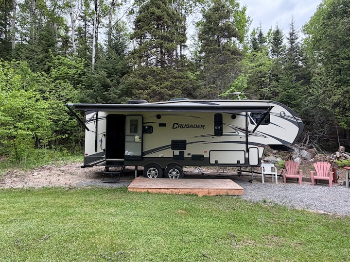Roulotte à Louer, Port-au-saumon, Charlevoix, Qc - La Malbaie