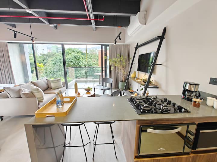 Luxury Flat | Open Look | High Ceilings | Balcony - Medellín, Colombia