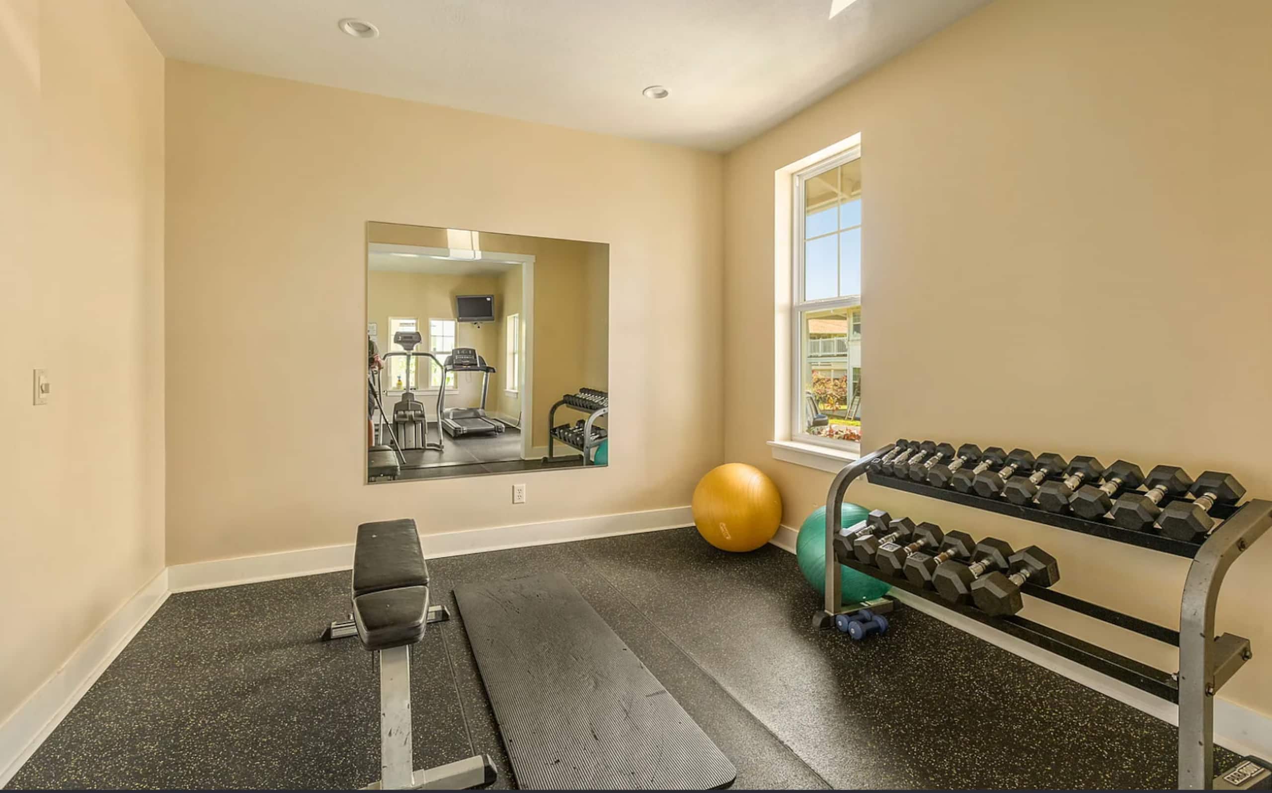 Princeville 2 BR Condo | AC | Pool - Image 33