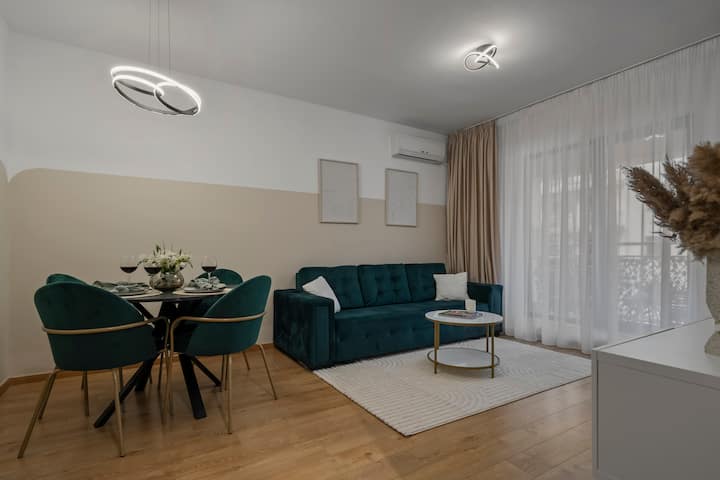 Mido Poli | Free Parking | Self-check-in - Bucharest