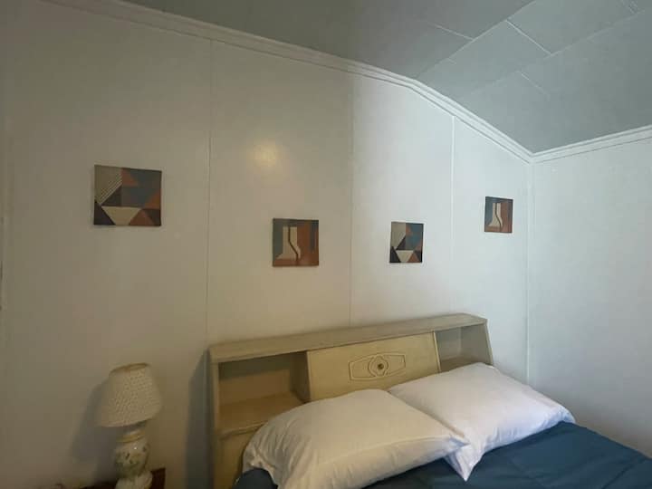 საძინებელი 1