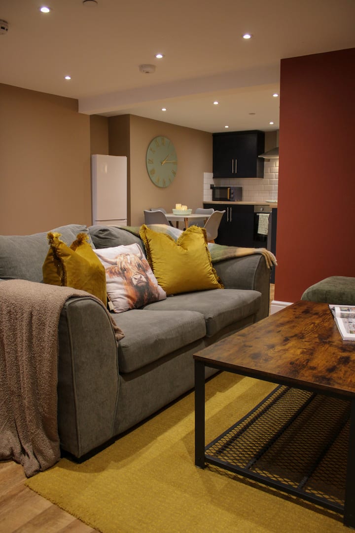 Cosy Central 1br • Parking • Mins To Station - Newport