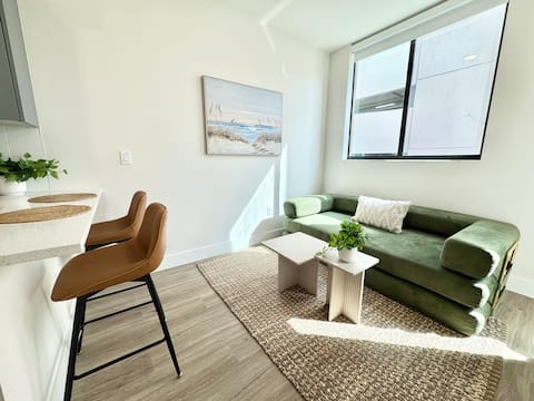 Successful Airbnb property: Luxury New & Design Apartment in Miami - GYM in Civic Center