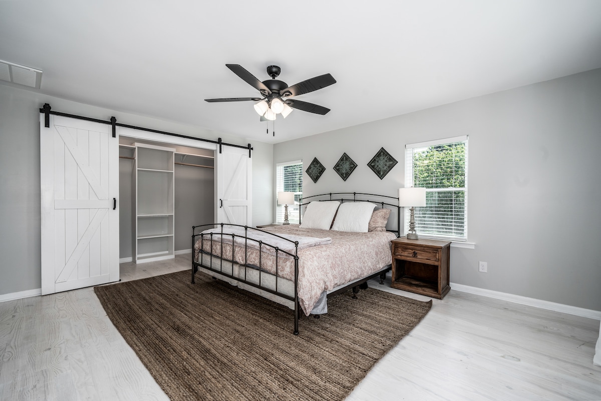 საძინებელი 1