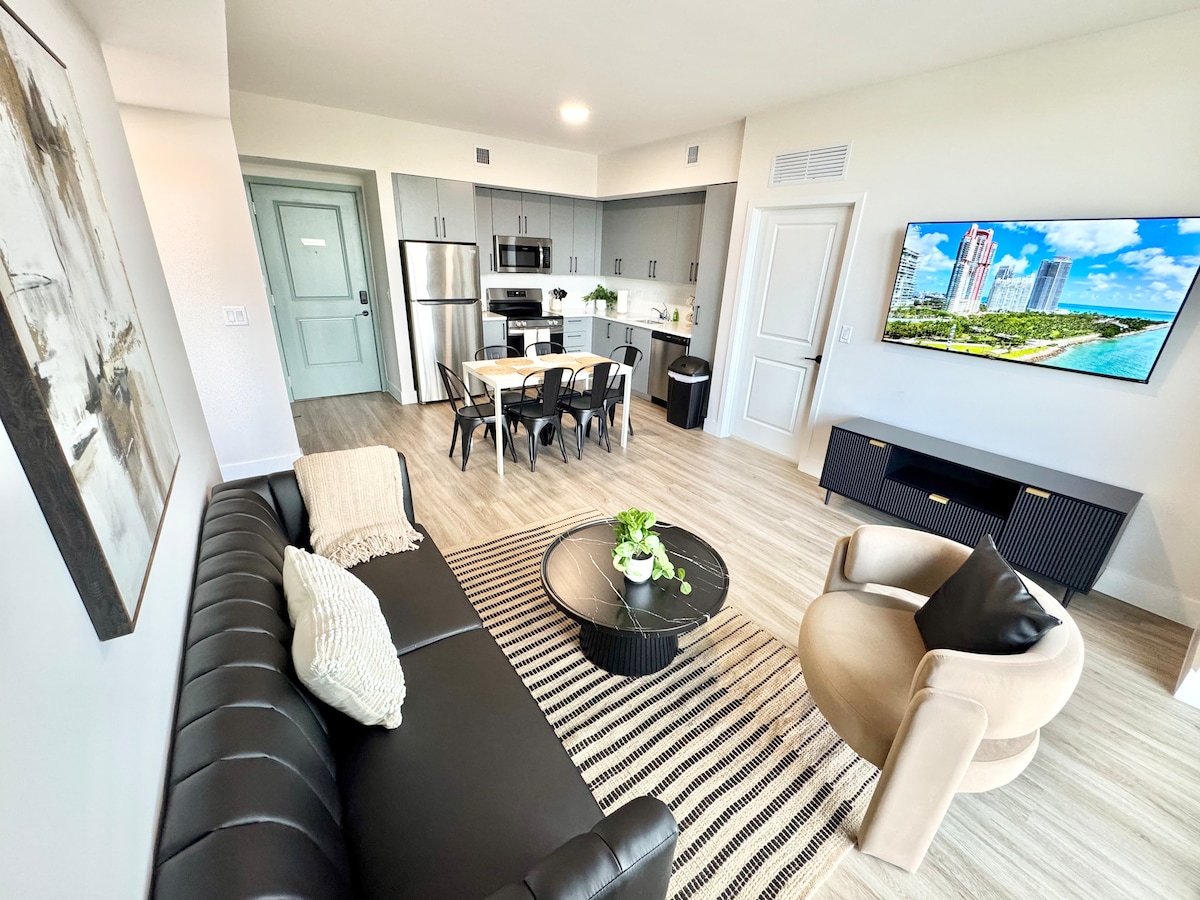 Successful Airbnb property: Luxury New & Design 2bed/2bath in Miami - GYM in Civic Center