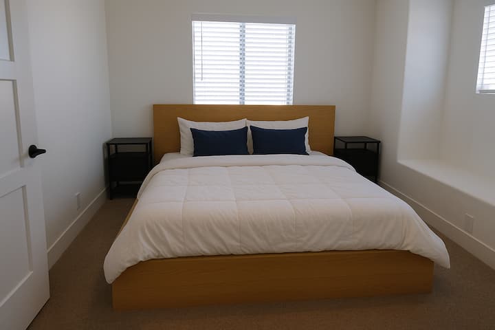 საძინებელი 3