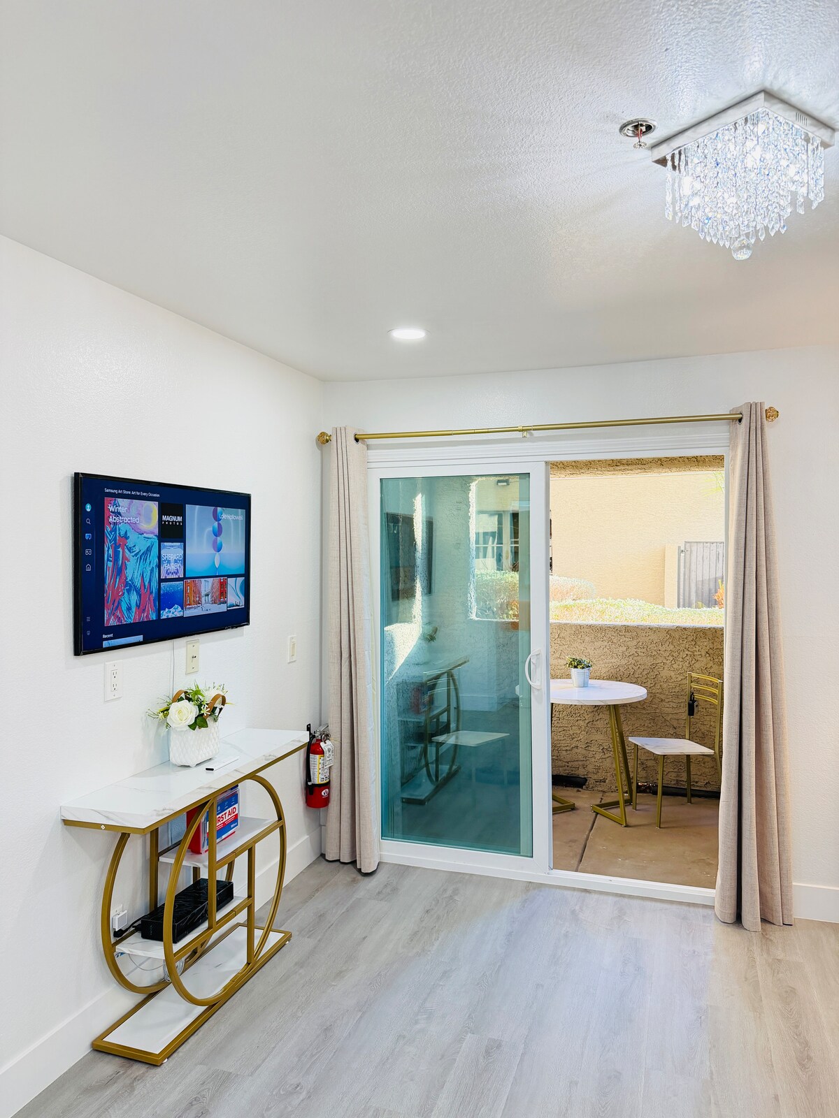 Modern Near Strip