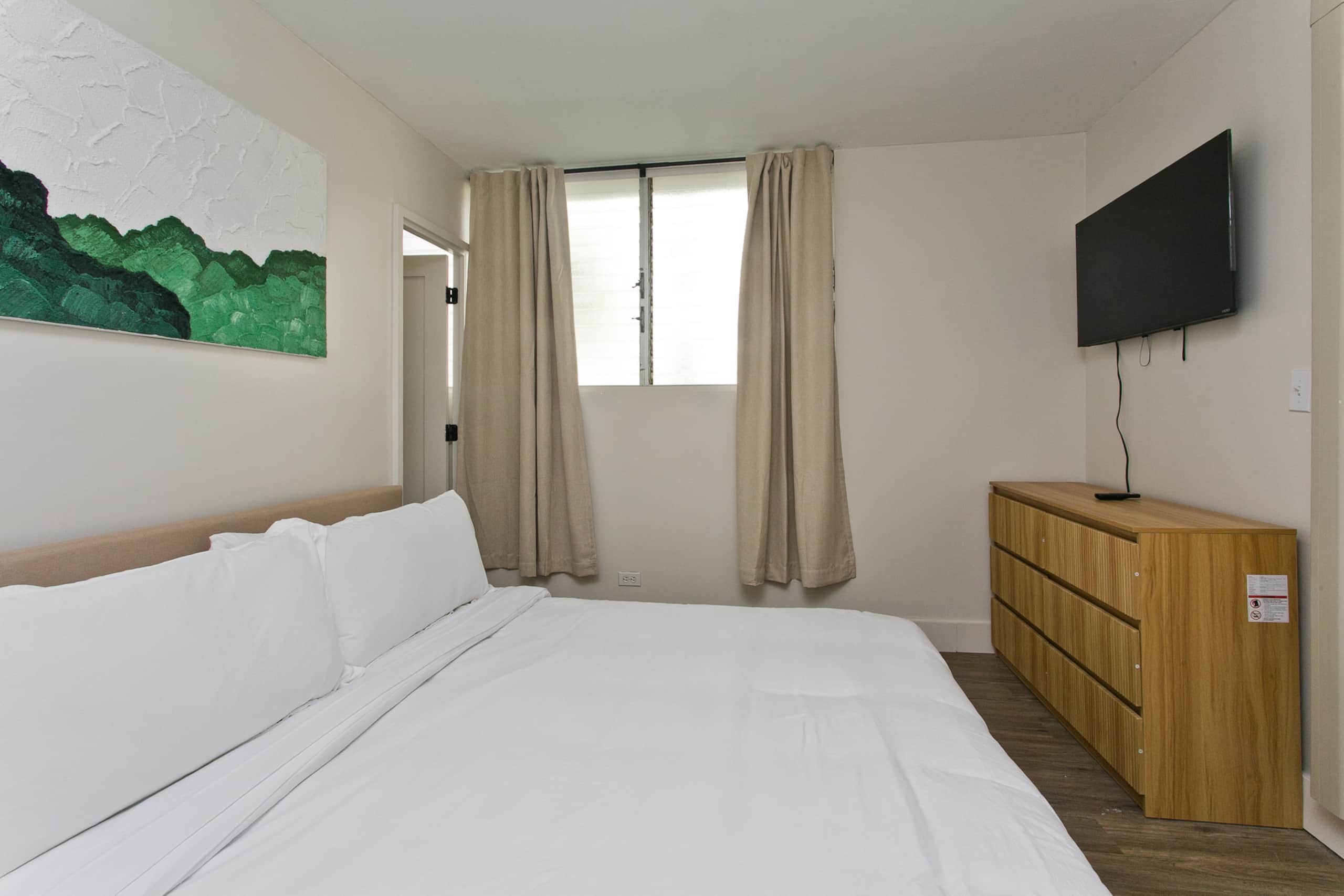 Home in Honolulu · ★4.91 · 2 bedrooms · 3 beds · 2 private baths - Image 12