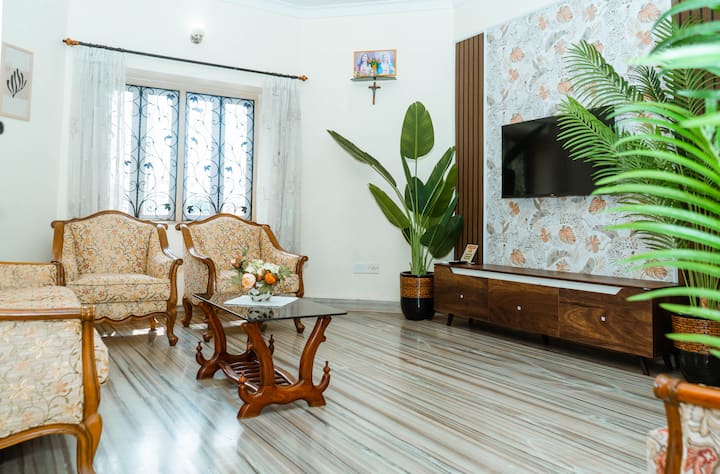 Living room image 8