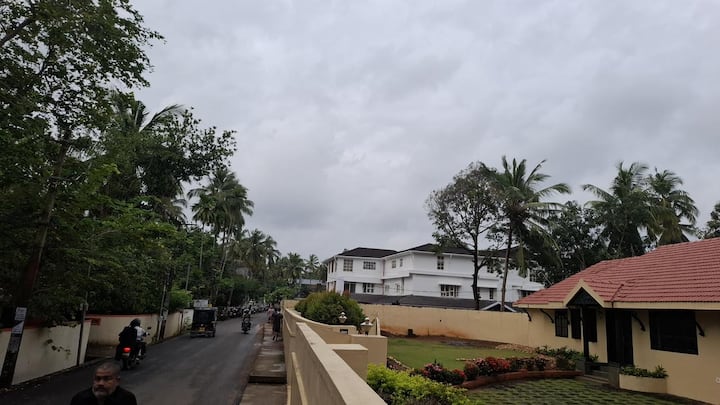 Aagneyam Grand Resort(18 Rooms Spacious) - Kozhikode