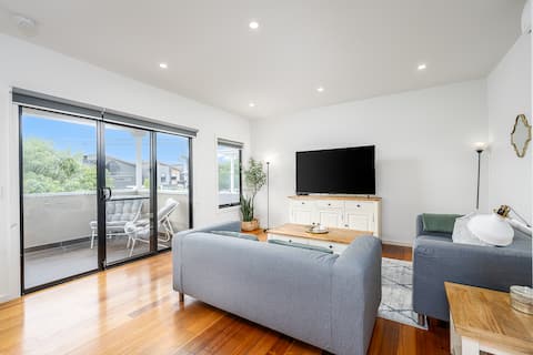 Stylish City-Edge Home with Balcony & Parking