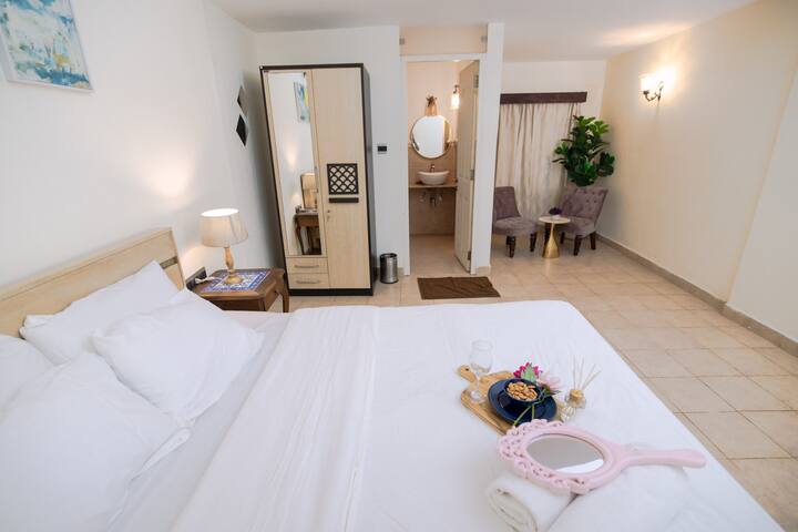 Bedroom 3 image 1