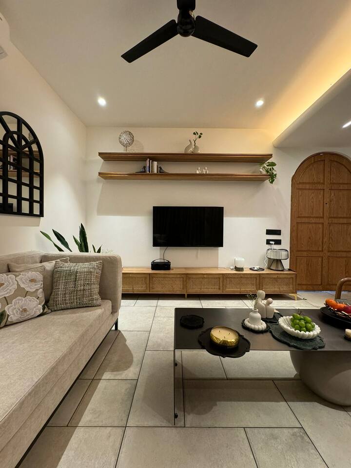 Living room image 4