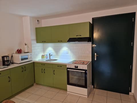 Airbnb performant: Thônes Apartment – Terrace & close to center. à Thônes
