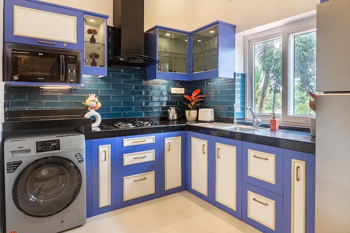 Full kitchen image 1