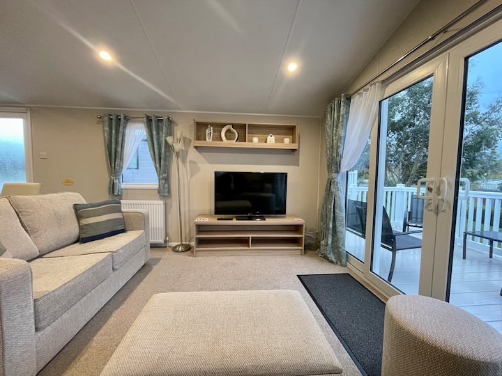 Modern Caravan - Whitecliff Bay - Sandown