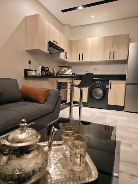 Popular Airbnb listing: studio 2min plage in Arrondissement De Sidi Bernoussi مقاطعة سيدي البرنوصي