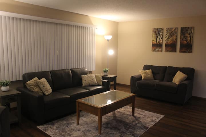 2203 N. State - Upper Level - Storybook Land, Aberdeen