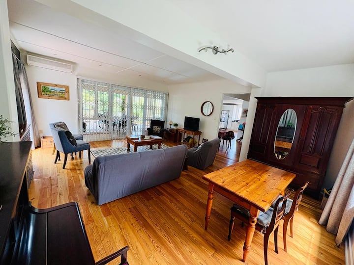 Relaxed Family Home Near Beach & Good Restaurants - Umhlanga
