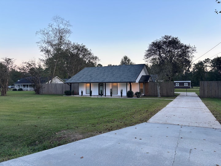 Riverside Lane Retreat