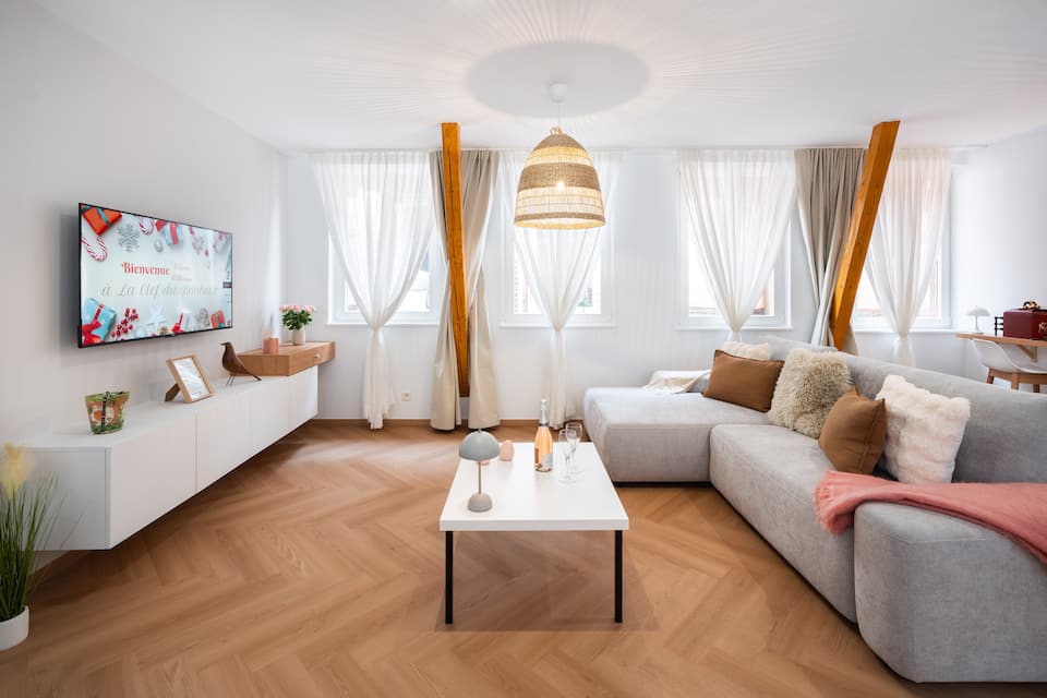 A family flat on one of Colmar's oldest streets, Colmar, Alsace, France, photo 4 of 10