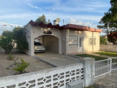 House in Cuchilla Alta 250 m from the beach