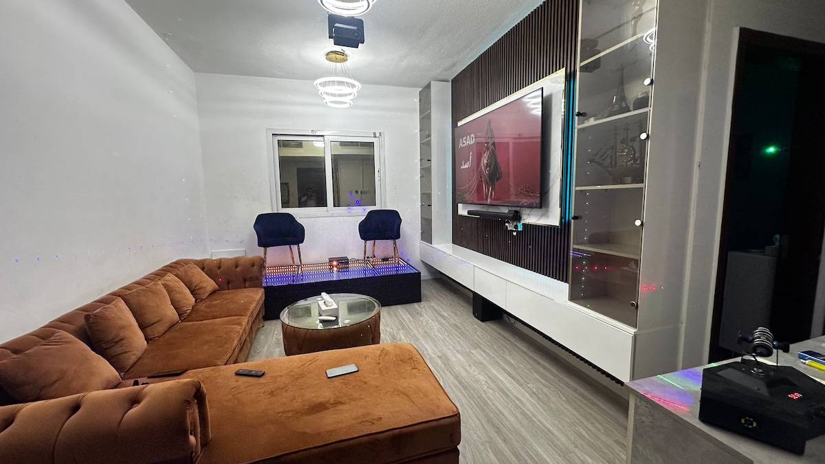 Beliebte Airbnb-Anzeige: Couple and family welcome always. in Al Nahda First