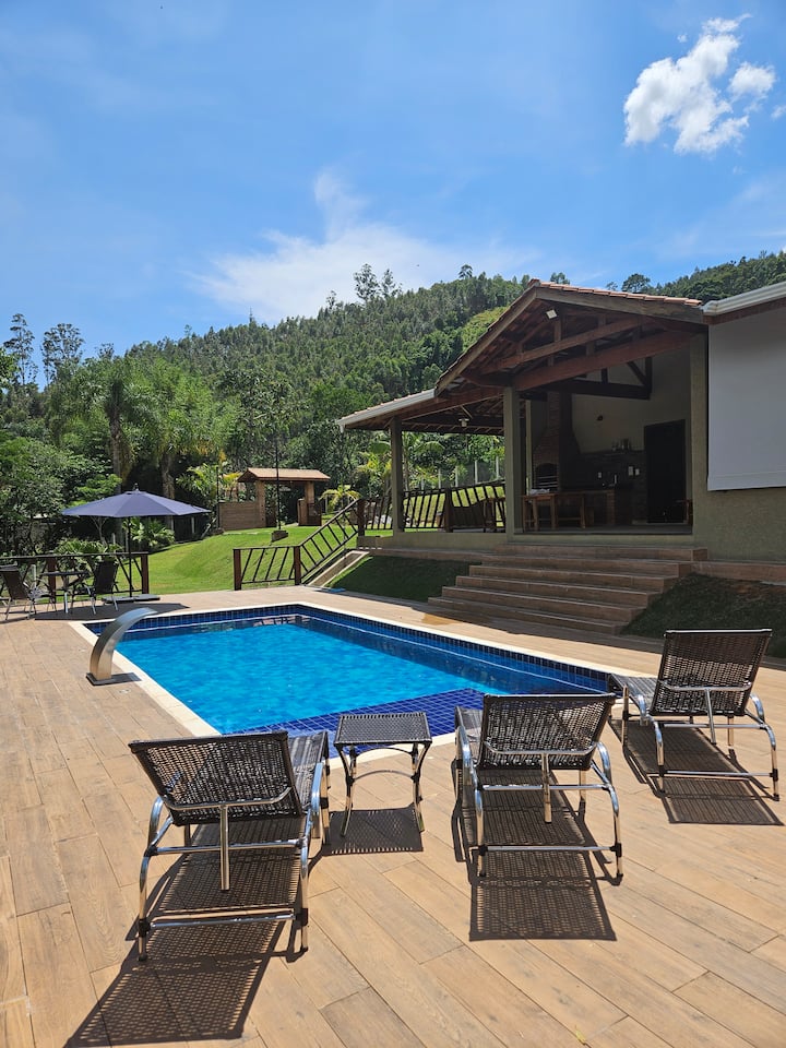 Aluga-se Chacara Piscina Aquecida -Joanopolis/sp - Brasil