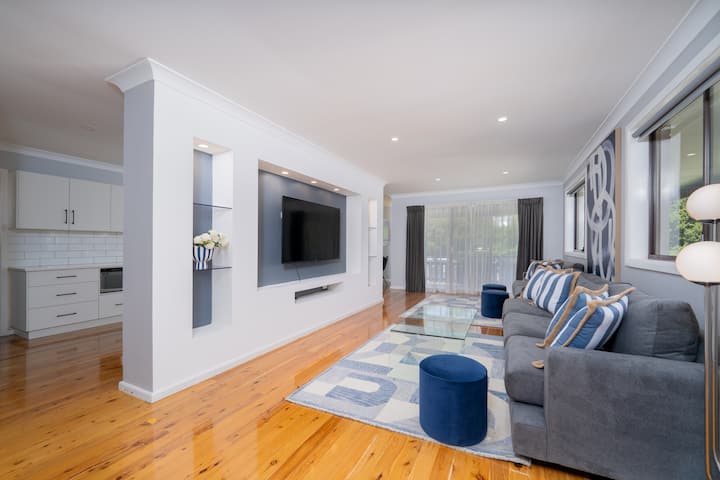 The Armidale House #2 - Spacious Luxury - Armidale