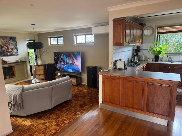 Palm Beach Oasis Awaits You, Enjoy The Gold Coast. - Gold Coast