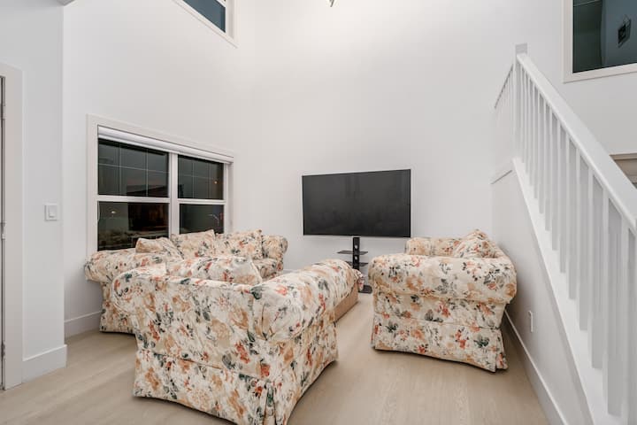 Lakefront | Fireplace | 90 Min Banff | Ac | - Airdrie