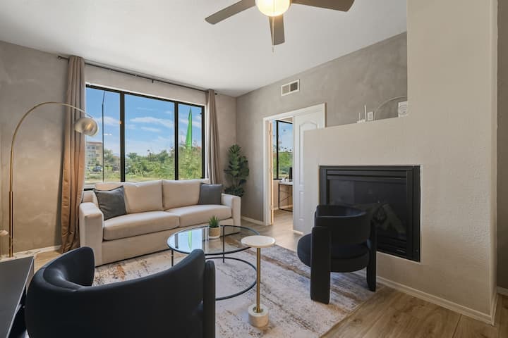 Cozy 2br | 2ba • Pool • Gym • Free Parking1 - Phoenix, AZ