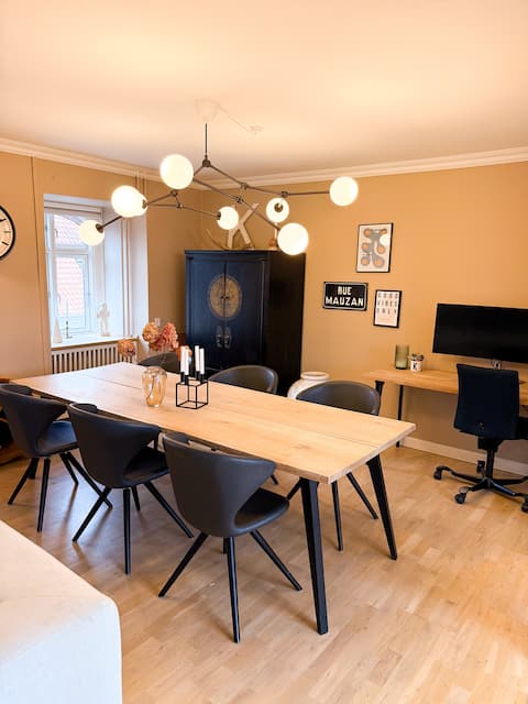 Beautiful 130 m2 apartment in the pedestrian street in Hillerød